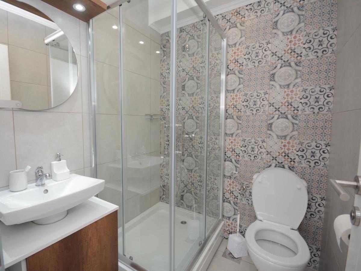 Crown House Aparthotel Vrnjačka Banja Buitenkant foto